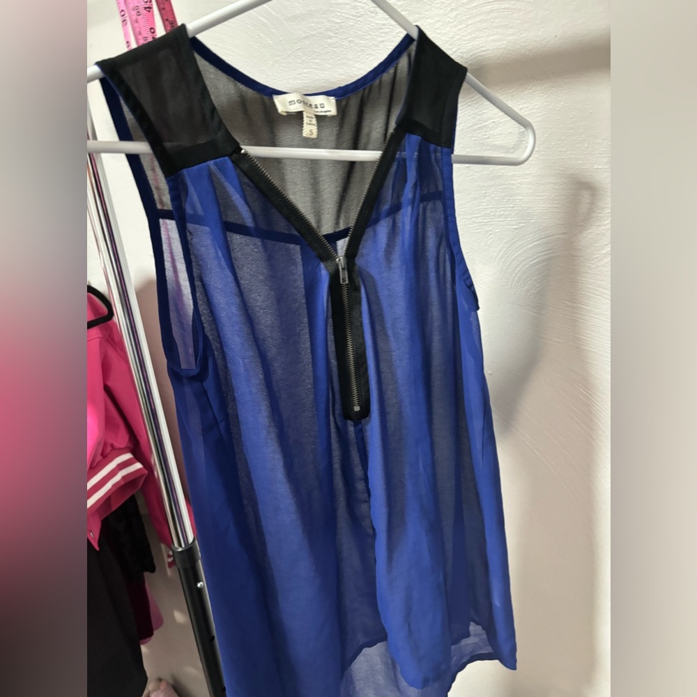 Monteau Los Angeles transparent Blue & Black block color blouse